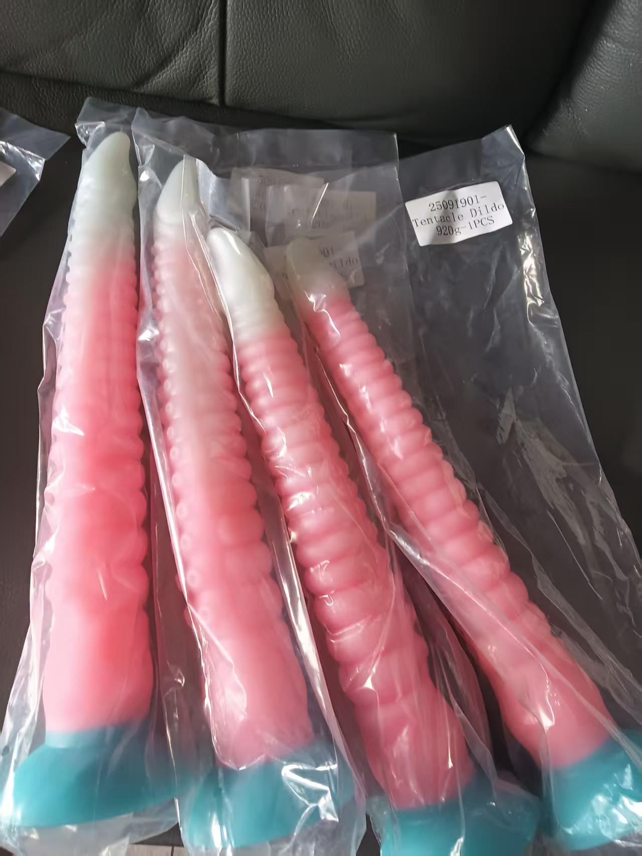 Sex Toys: Long, slender design with tentacles